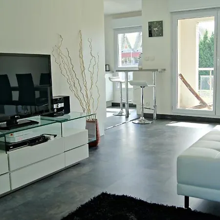 Little Suite - Max